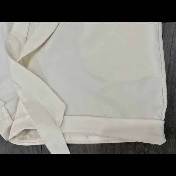 🌷High waisted white pockets satchel shorts - Picture 5 of 5